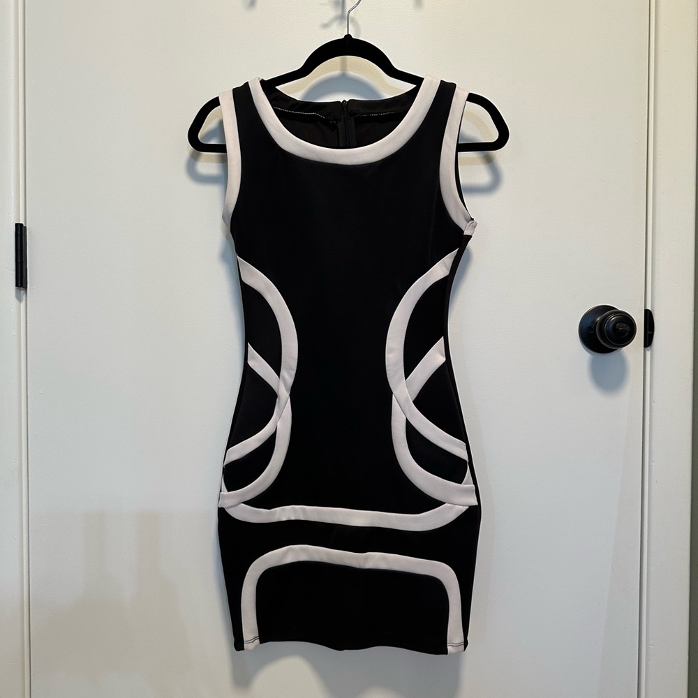 Black and white cocktail dress size 2